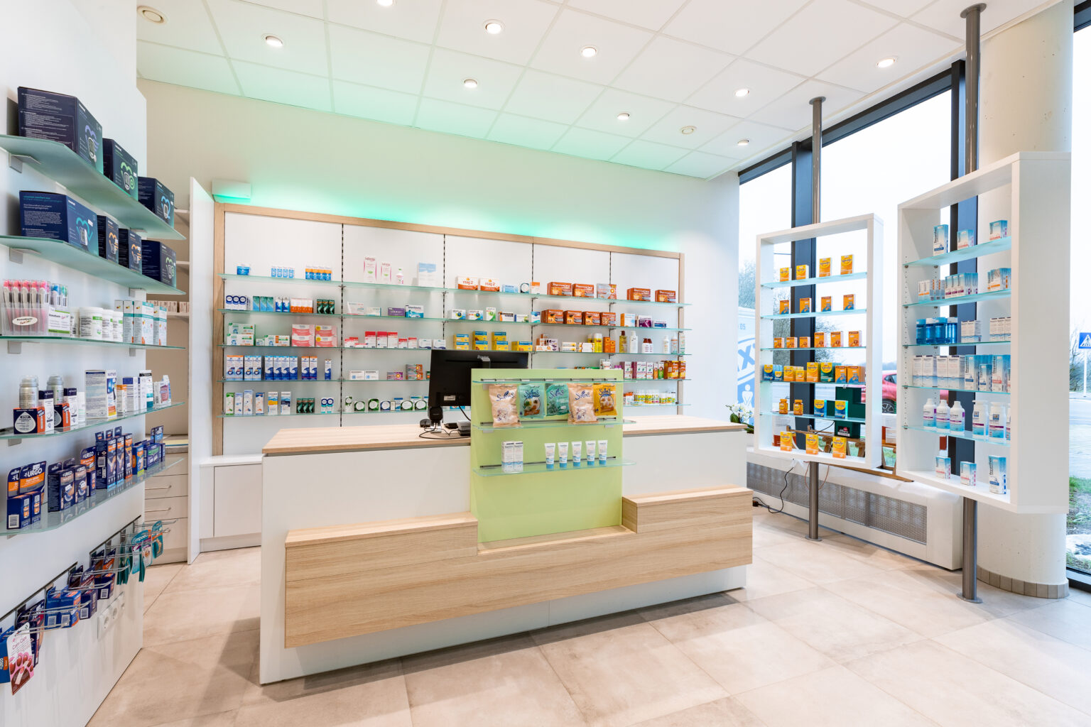 Apothekeneinrichtung Schalter GmbH . Pharmacie du Kiem . 1331 Kirchberg Luxembourg